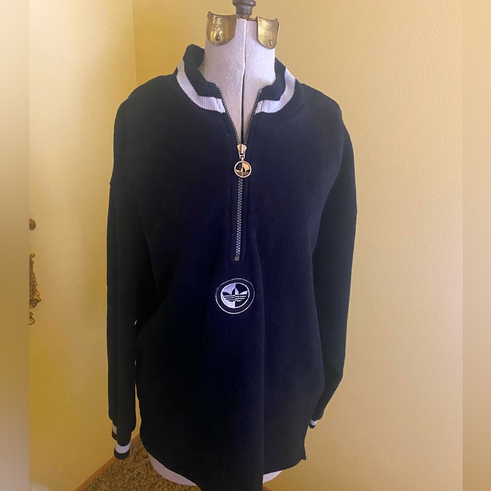 Adidas black and white sweatshirt size L